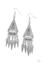 Load image into Gallery viewer, Me Oh MAYAN Earring Silver
