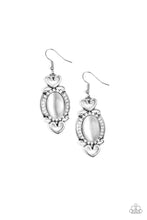 Load image into Gallery viewer, Port Royal Princess White Earring
