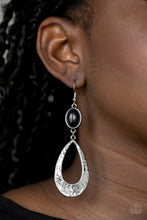 Load image into Gallery viewer, Badlands Baby Black Earring
