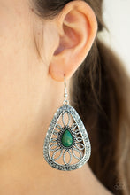 Load image into Gallery viewer, Floral Frill Green Earring
