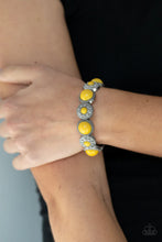 Load image into Gallery viewer, Garden Flair Yellow Bracelet
