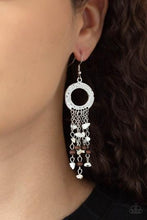 Load image into Gallery viewer, Primal Prestige White Earring
