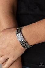 Load image into Gallery viewer, Star Studded Showcase Black Bracelet

