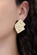 Square With Style Gold Earring