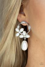 Load image into Gallery viewer, Elegant Expo White Earring
