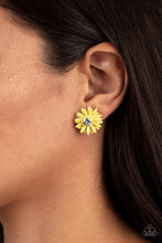 Load image into Gallery viewer, Sunshiny DAISY-y Yellow Post Earring
