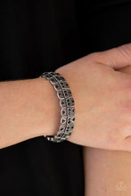 Load image into Gallery viewer, Modern Magnificence Black Bracelet
