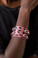 Load image into Gallery viewer, Safari Scene Pink Urban Bracelet
